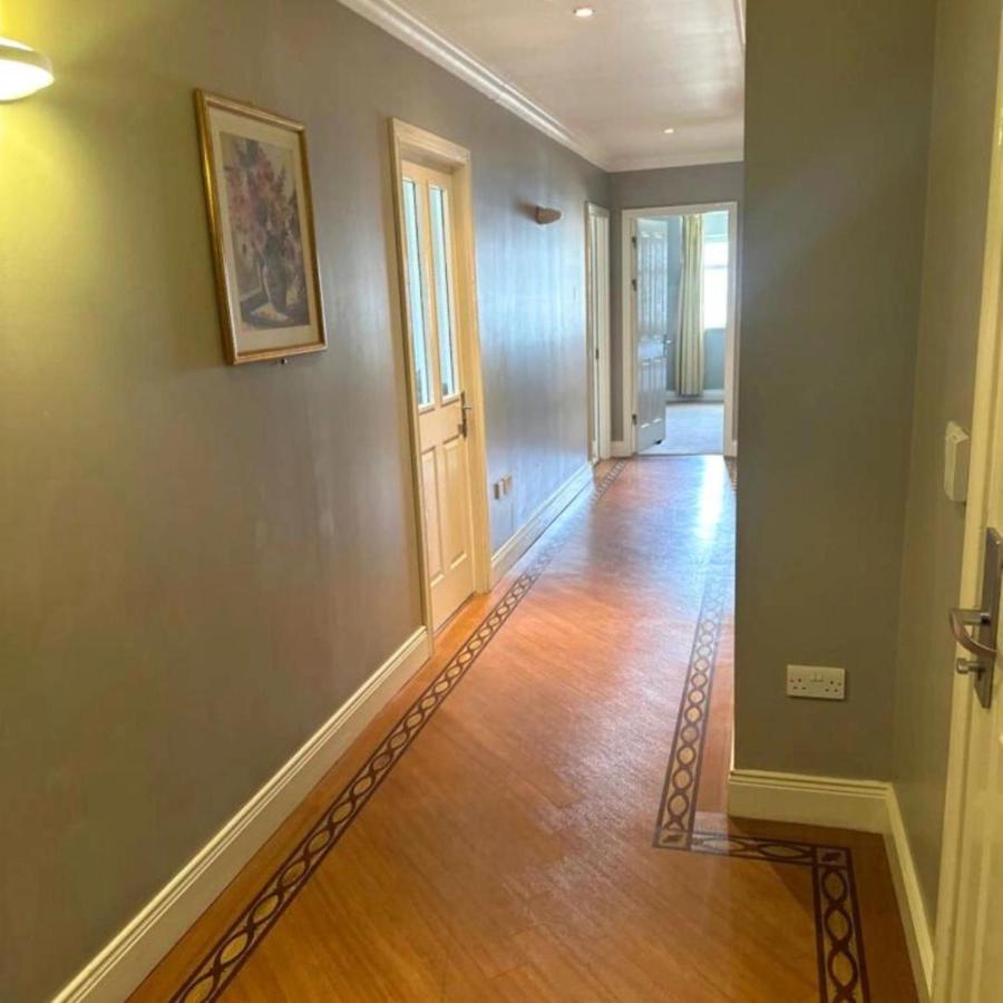 Spacious 2 Bedroom Apartment In Killarney Exterior foto